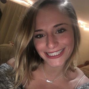 Meet your Posher, Carley